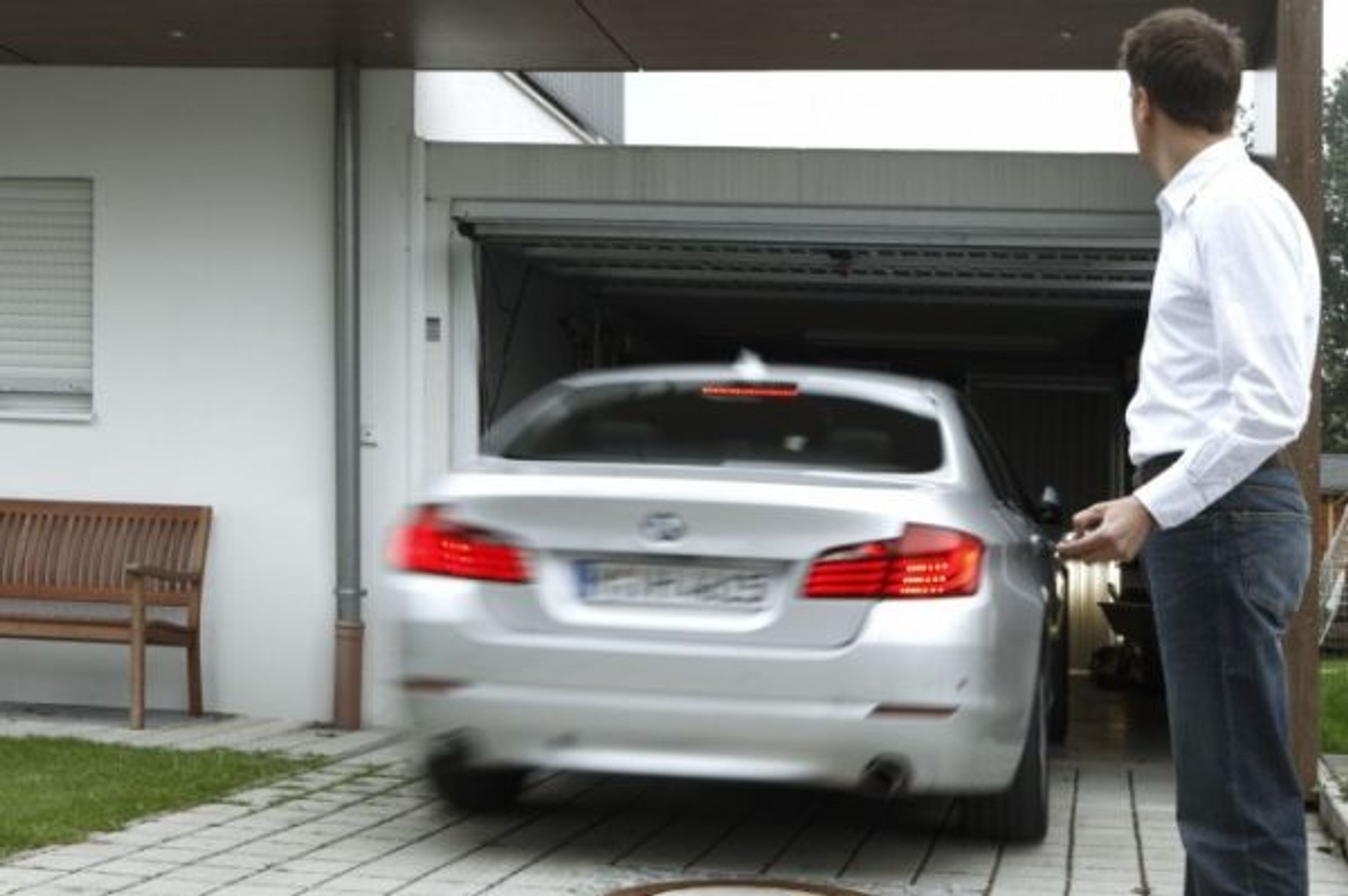 Zdalnie sterowane parkowanie. Teraz to możliwe