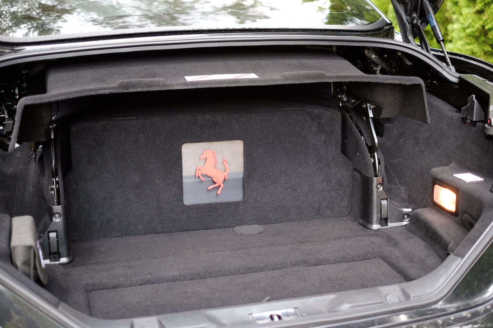 Ferrari California - zestaw audio