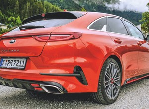 Rozkręciliśmy na części pierwsze Kię z przebiegiem 100 tys. To auto podzieliło redakcję