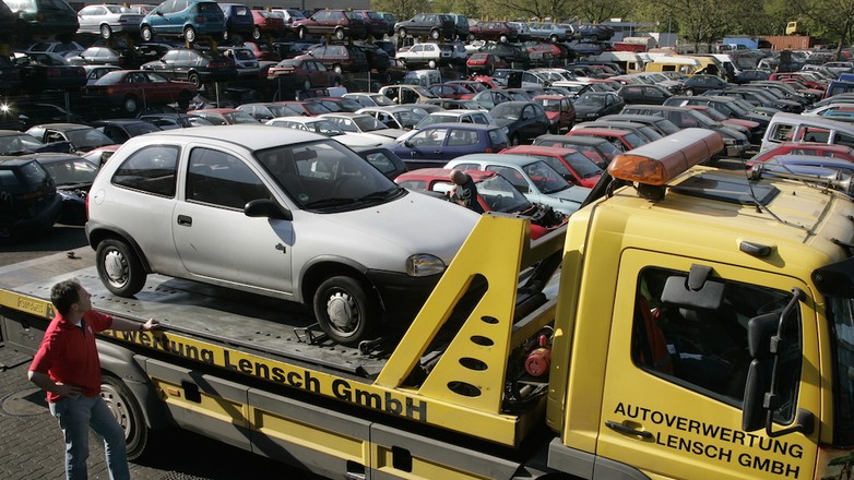 Z niemieckiego szrotu do polskiego komisu