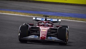Burza w F1. "To kpina!" grzmi szef Ferrari i ma dość manipulacji komunikatami radiowymi