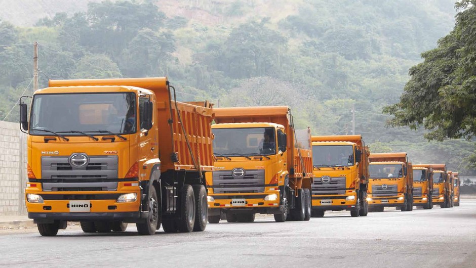Hino Seria 700