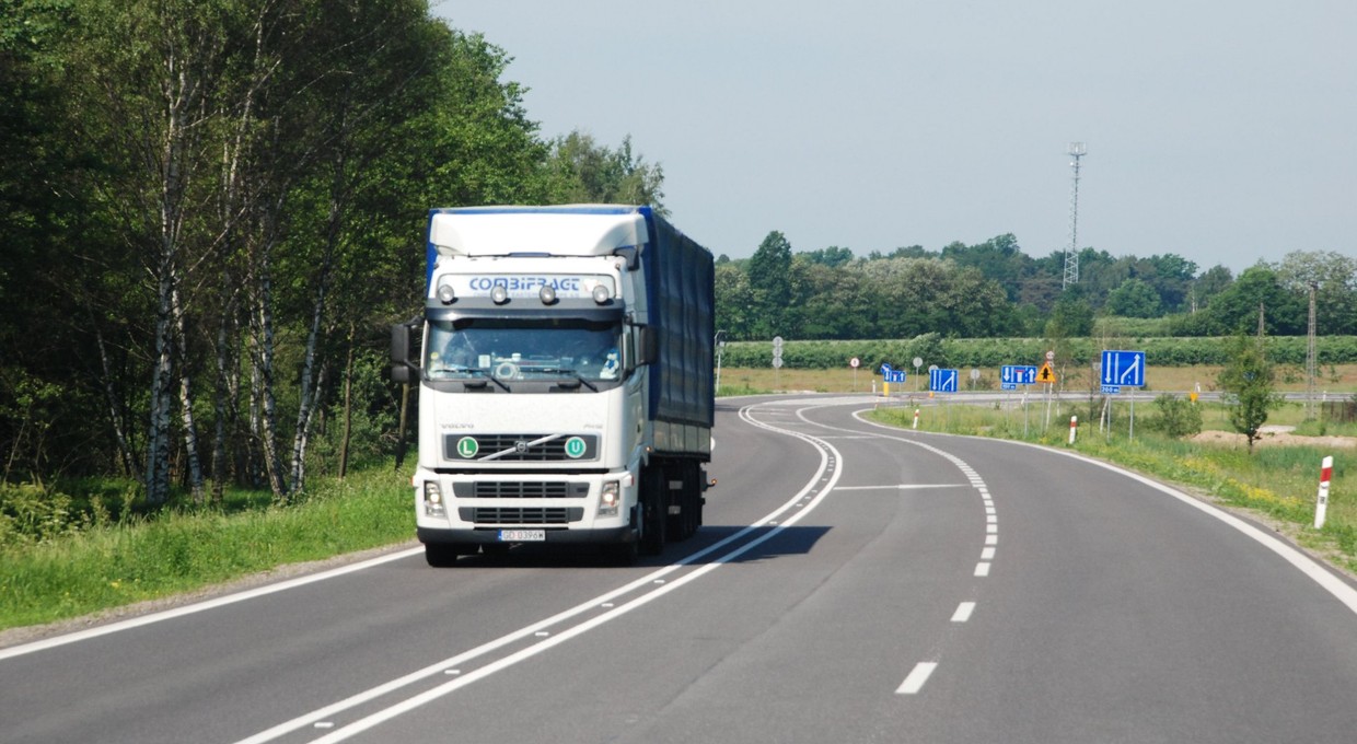 Drogi 2+1 miały być fenomenem w Polsce, ale wyszło, jak wyszło. Odpowiadamy, czym są i po co powstały