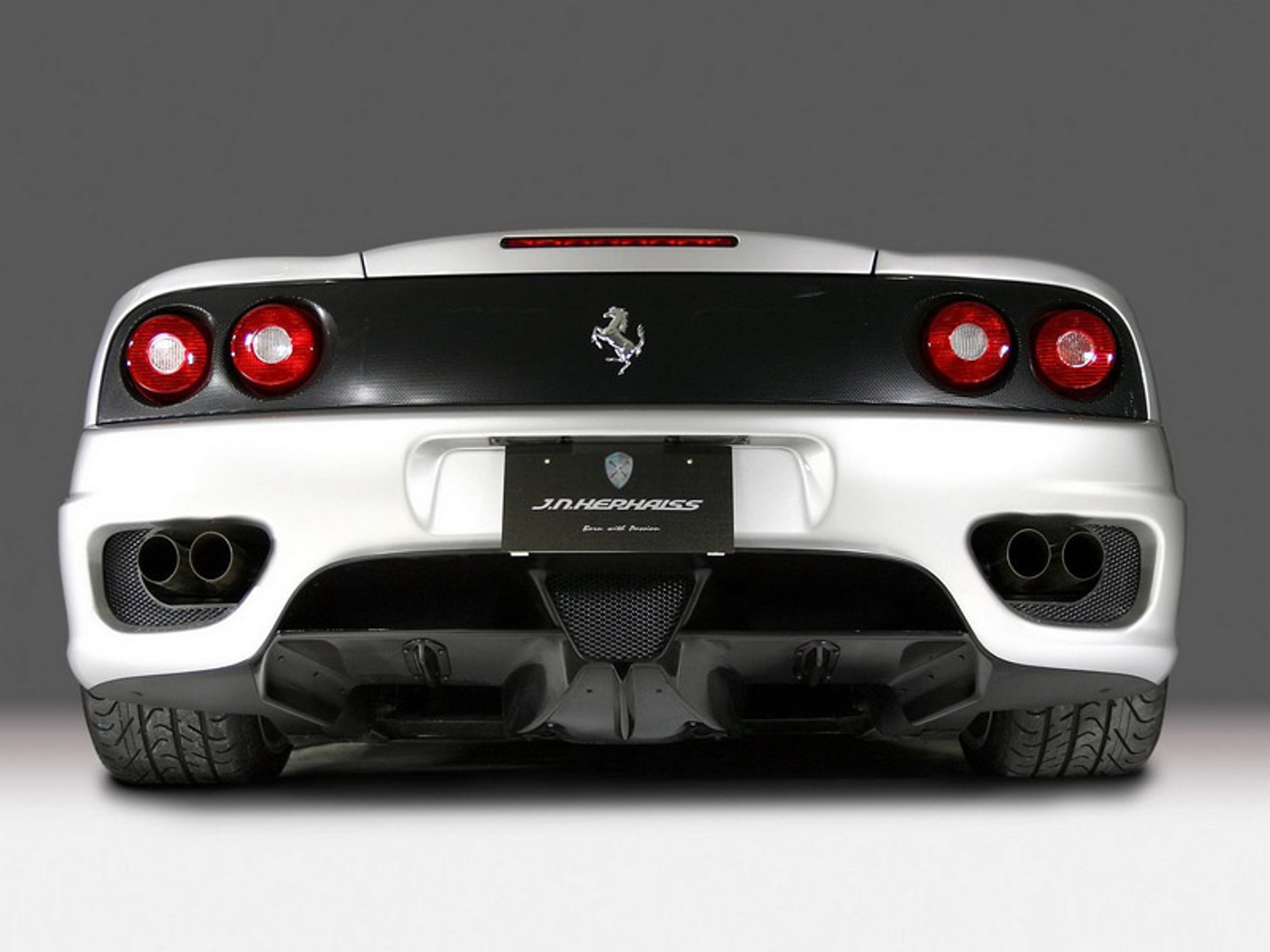 Ferrari 360 Modena firmy J. N. Hephaiss