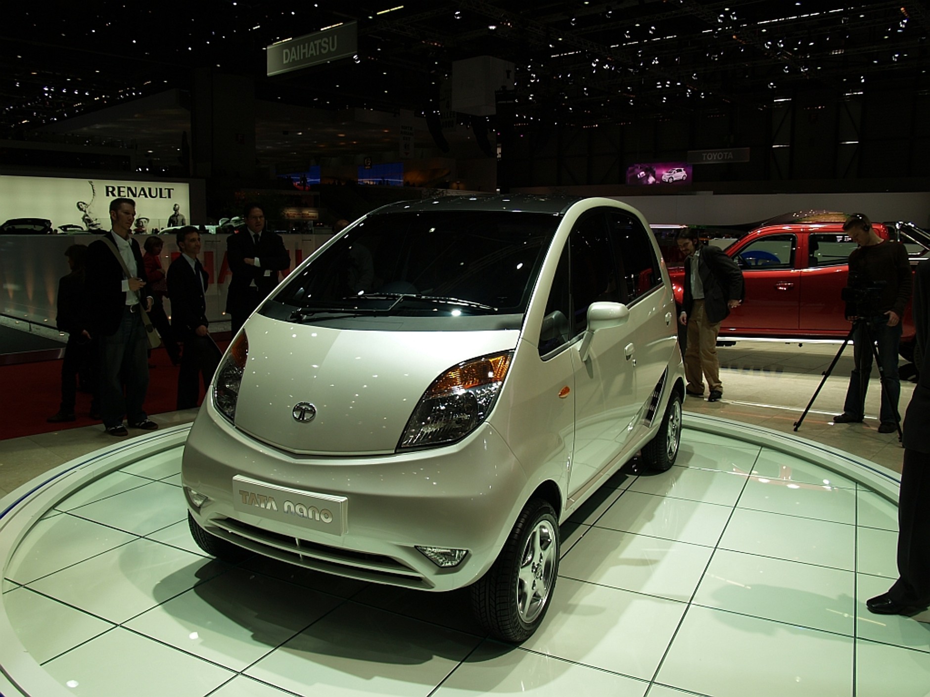 Tata Nano: Naprawdę twarda sztuka (Wideo)