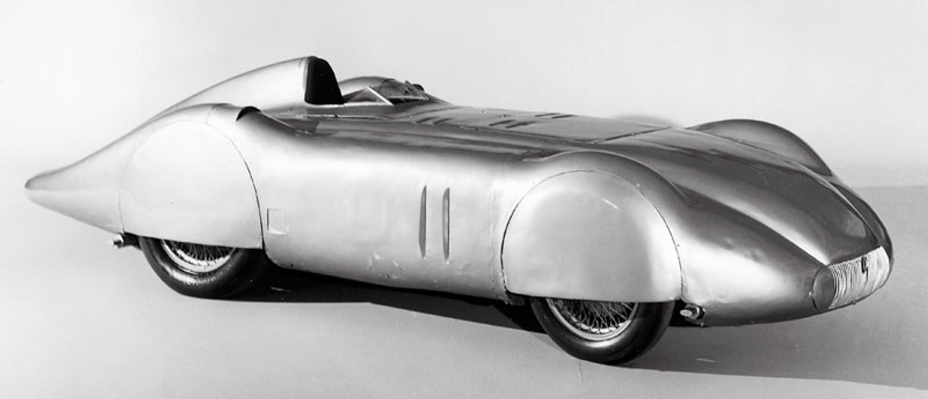 Mercedes-Benz: srebrne strzały w okresie przedwojennym