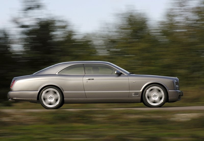 Bentley Brooklands: oficjalne dane techniczne