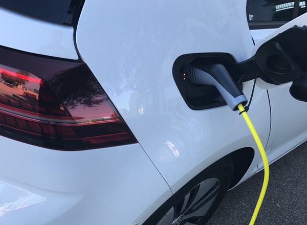 Senat nie wprowadził żadnych poprawek do ustawy o biopaliwach i elektromobilności