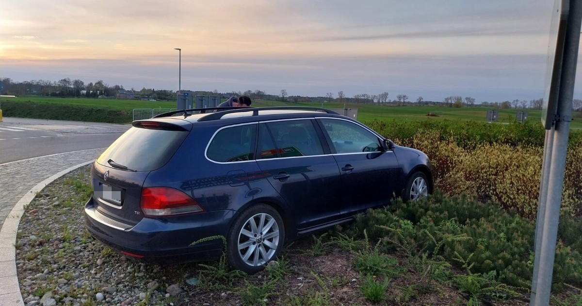Obraz pochodzący z serwisu https://elk.policja.gov.pl/o05/aktualnosci/119737,Policjant-ruchu-drogowego-czujny-takze-w-czasie-wolnym.html