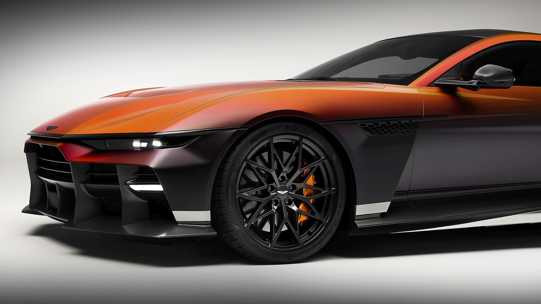Aston Martin Valen 2026