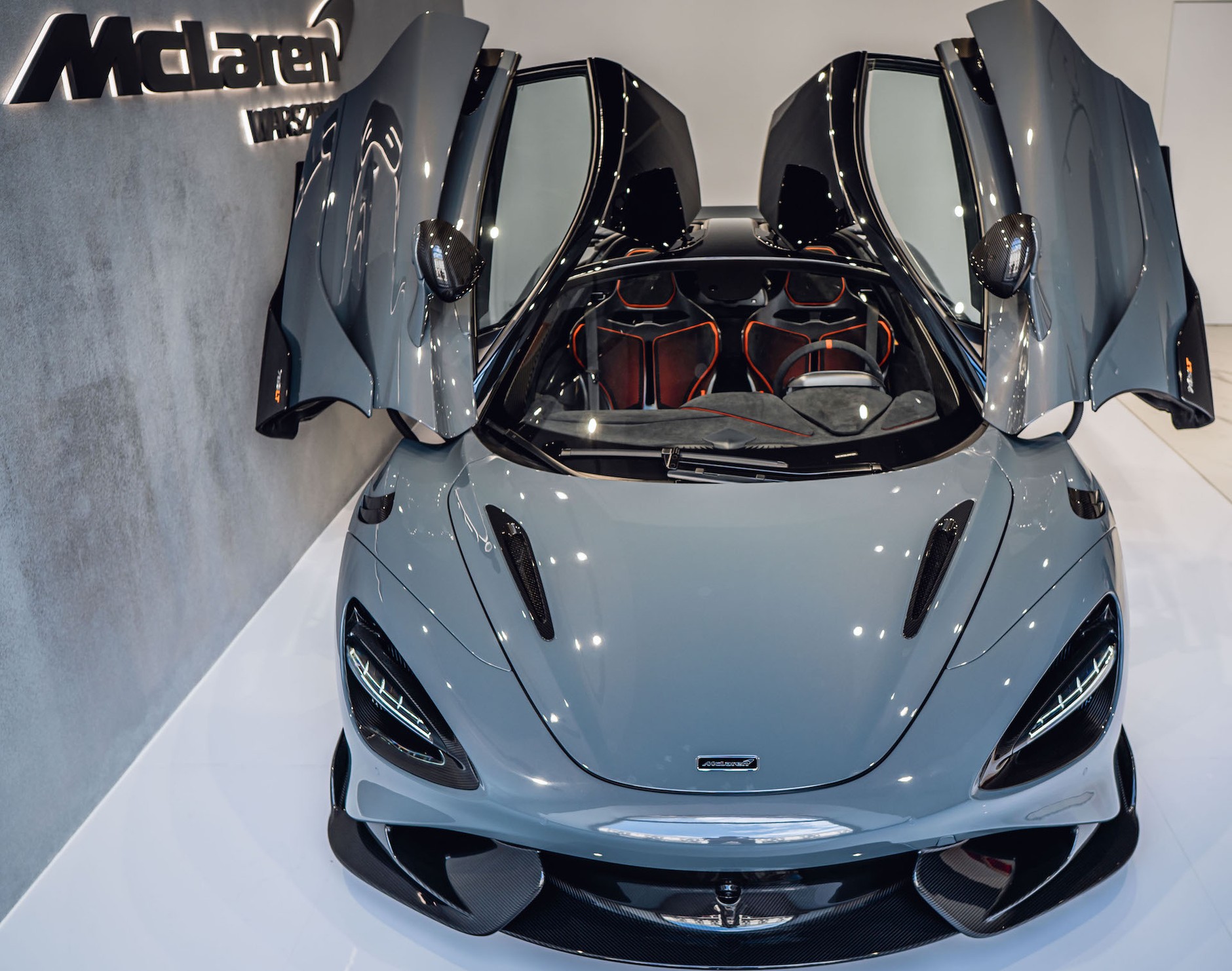 McLaren 765LT