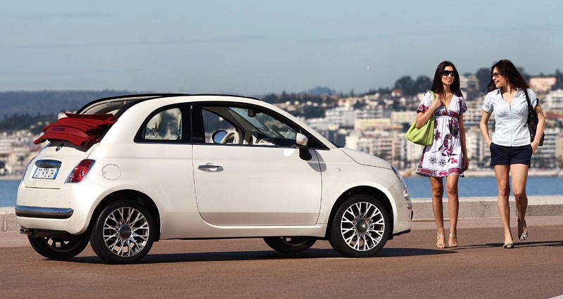 Fiat 500C: nowe informacje i zdjęcia włoskiego kabrioletu (fotogaleria)