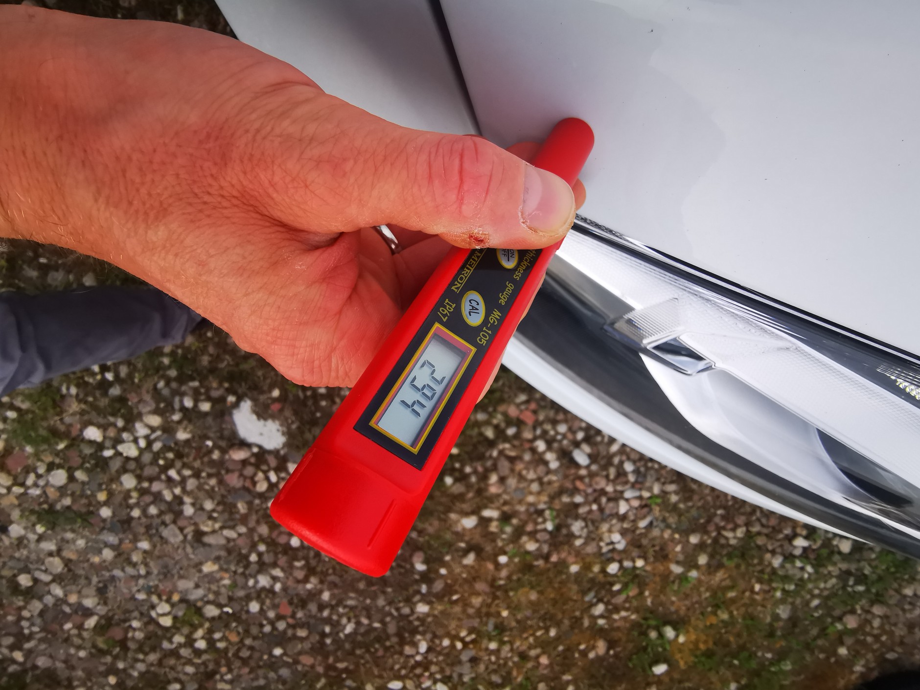 Ford S-Max z 2019 roku z przebiegiem 56 tys. km miał być idealny. 294 mikrony to nie jest grubość fabrycznego lakieru!