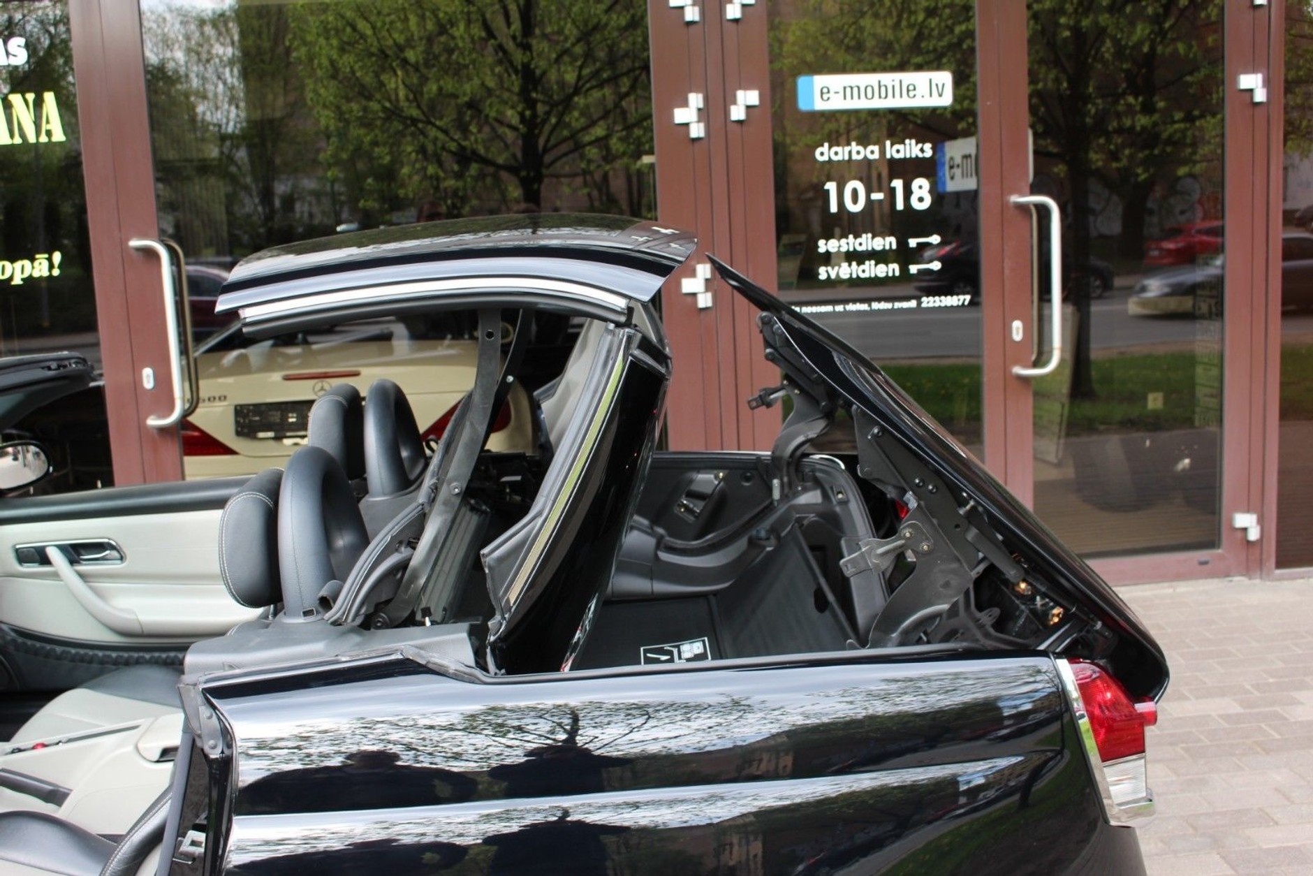 Wołga GAZ 21 - replika z Litwy