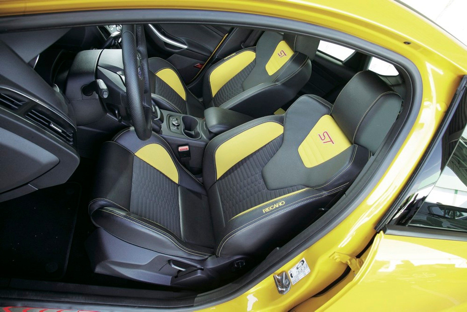 Fotele Forda Focusa ST