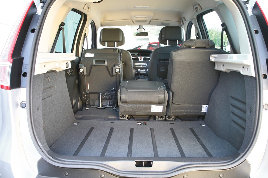 Minivany na każdą okazję - Renault Scenic kontra Ford C-Max i Mercedes Klasy B