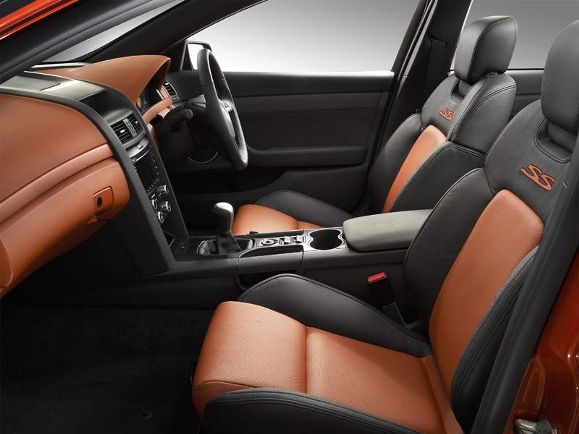 Nowy Holden Commodore: austalijski protoplasta Omegi