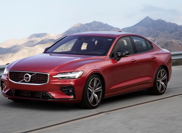 Nowe Volvo S60: sportowa klasa średnia
