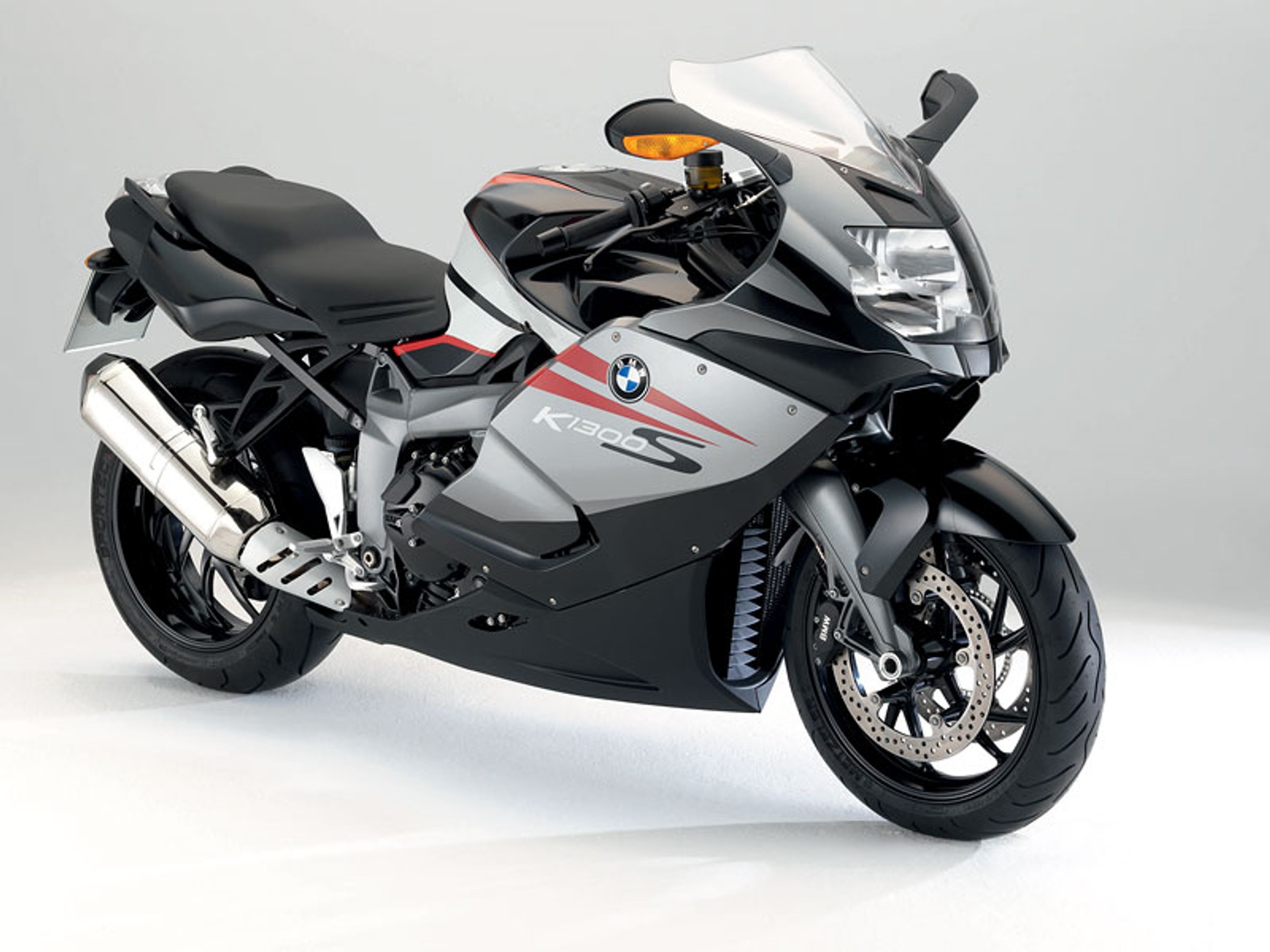 BMW Motorrad 2009: K 1300 S, K 1300 R, K 1300 GT (3x wideo HD!)