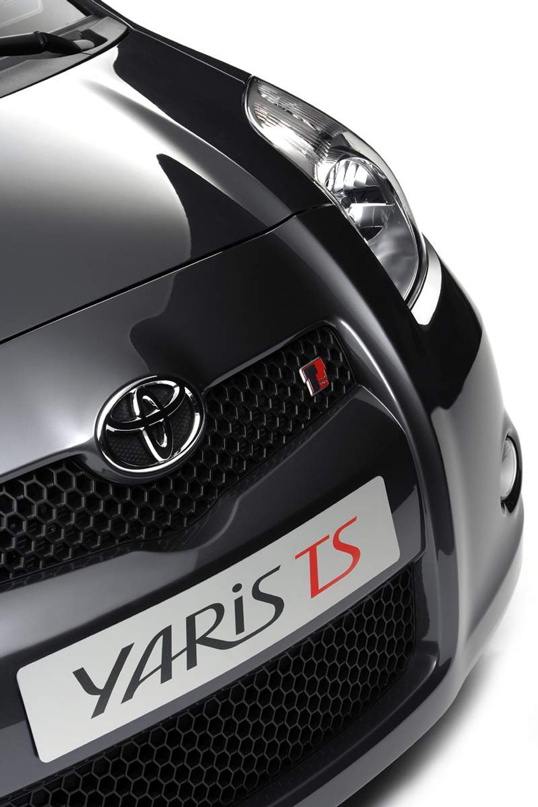 Paryska premiera: Toyota Yaris TS z silnikiem 1,8 VVT-i (132 KM)