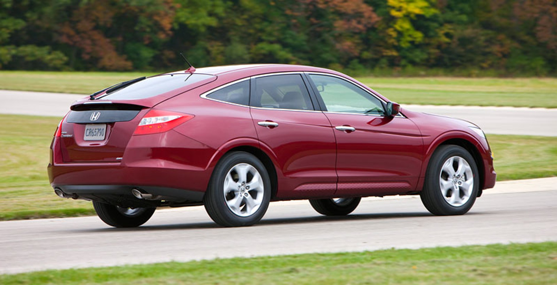 Honda Accord Crosstour: kolejny mikst liftbacka, coupé i SUV-a