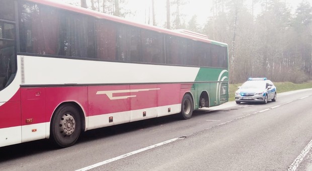 Policjanci nie mogli uwierzyć. Surowo ukarali kierowcę autokaru