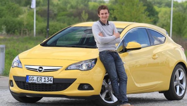 Wojtek testuje Astrę GTC