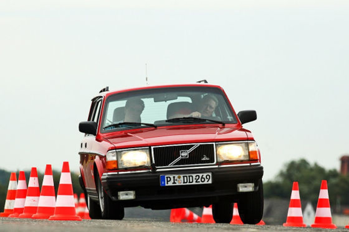 Mercedes W124,Opel Omega i Volvo 240: kombi marzeń sprzed lat!