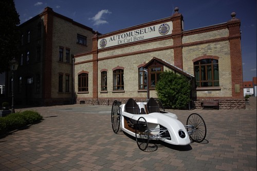 Mercedes F-CELL Roadster - Śladami Berthy Benz