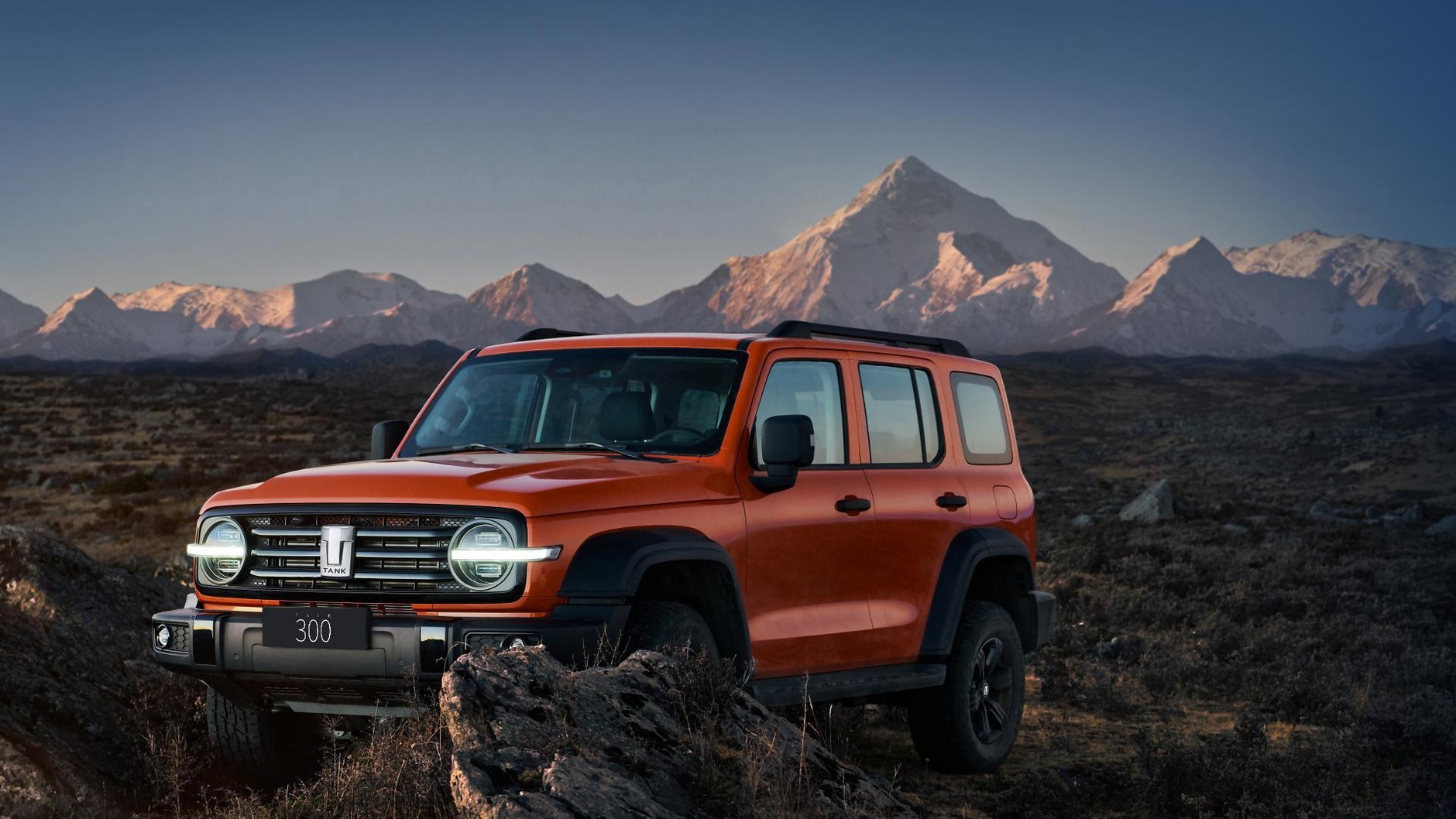 TANK 300. Chińska terenówka w stylu "Gelendy"