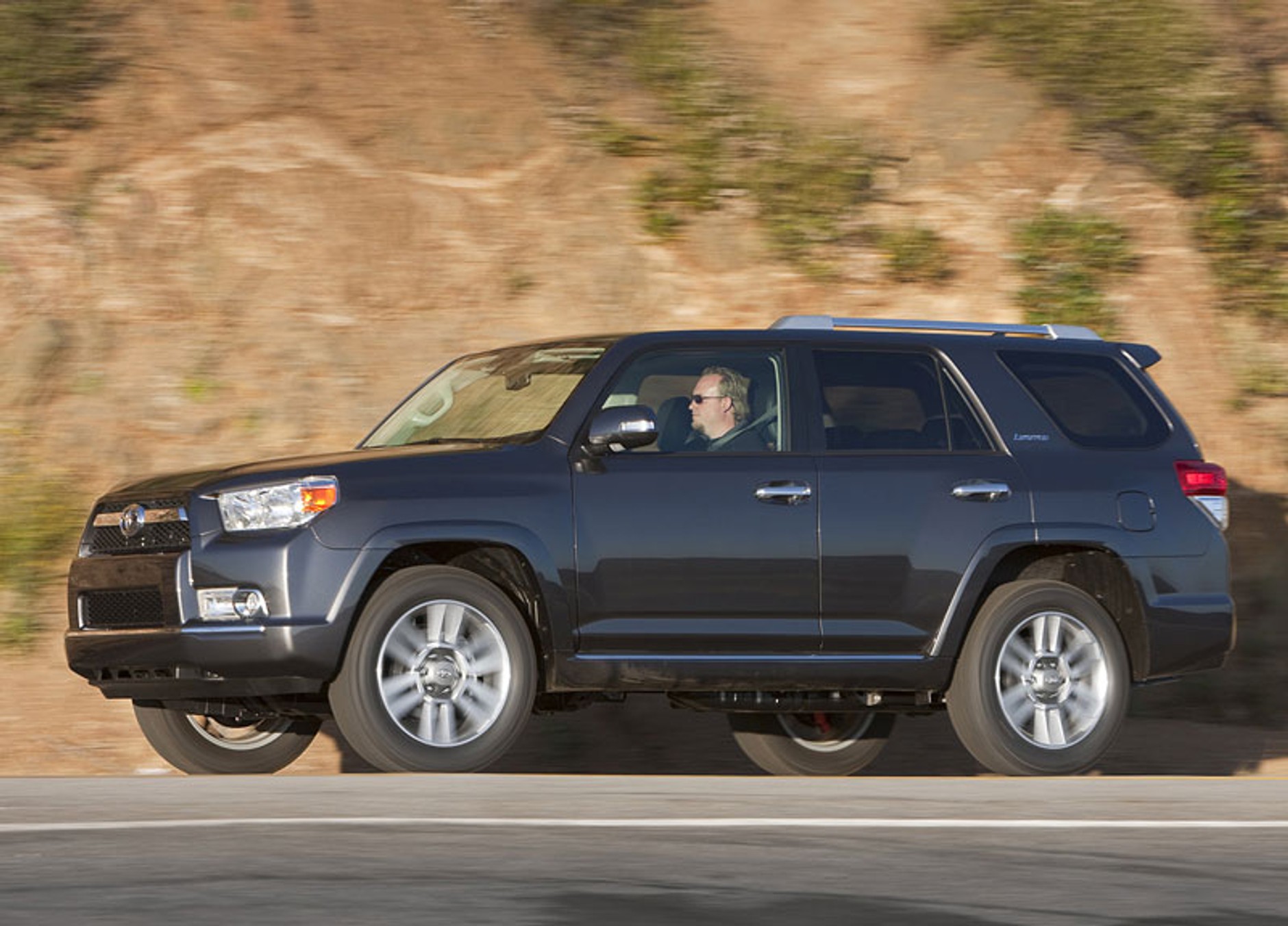 Toyota 4Runner - Mid-size SUV piątej generacji