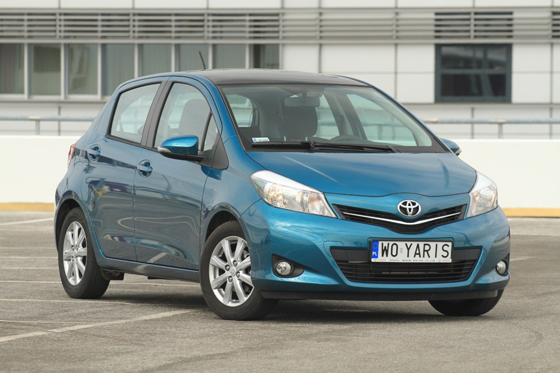 Test nowej Toyoty Yaris, radzimy którą wersję wybrać automat czy manual?