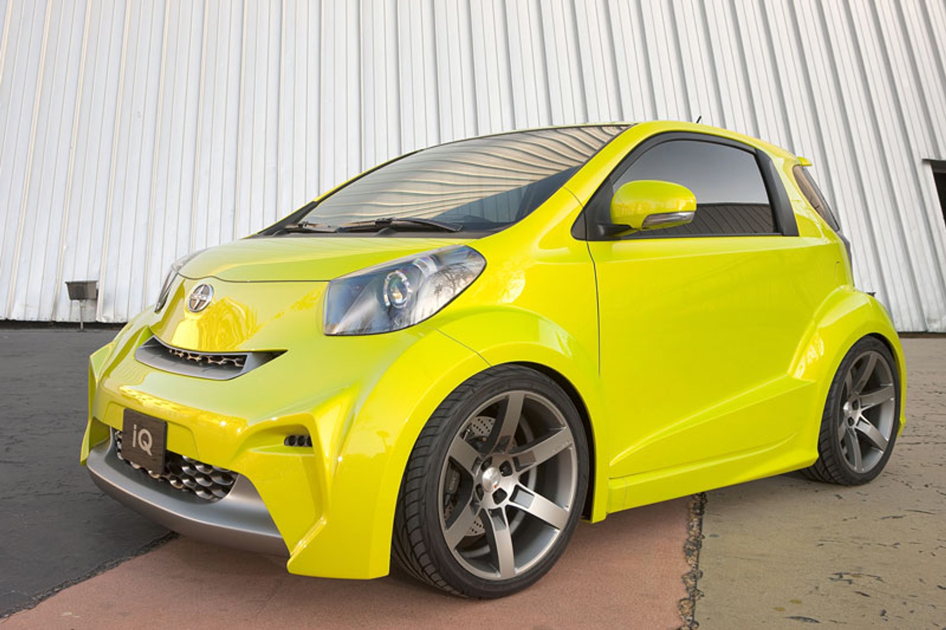 Scion iQ Concept: najmniejsza Toyota zmierza za ocean
