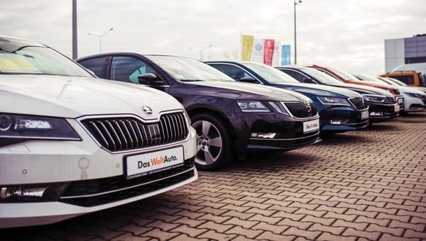 Samochody używane z gwarancją od dealera – jedna marka dominuje