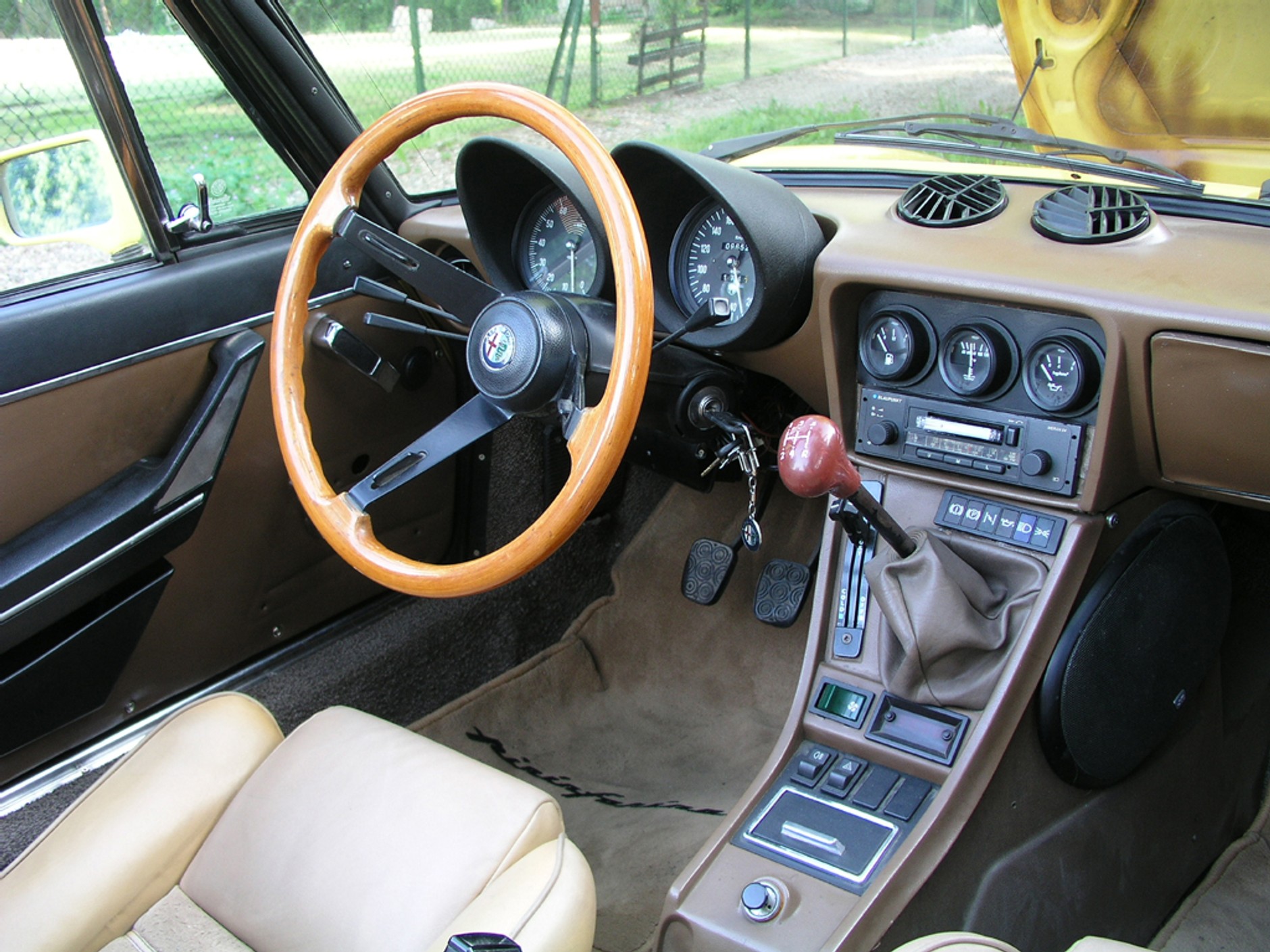 Alfa Romeo Spider: Roadster dla konesera