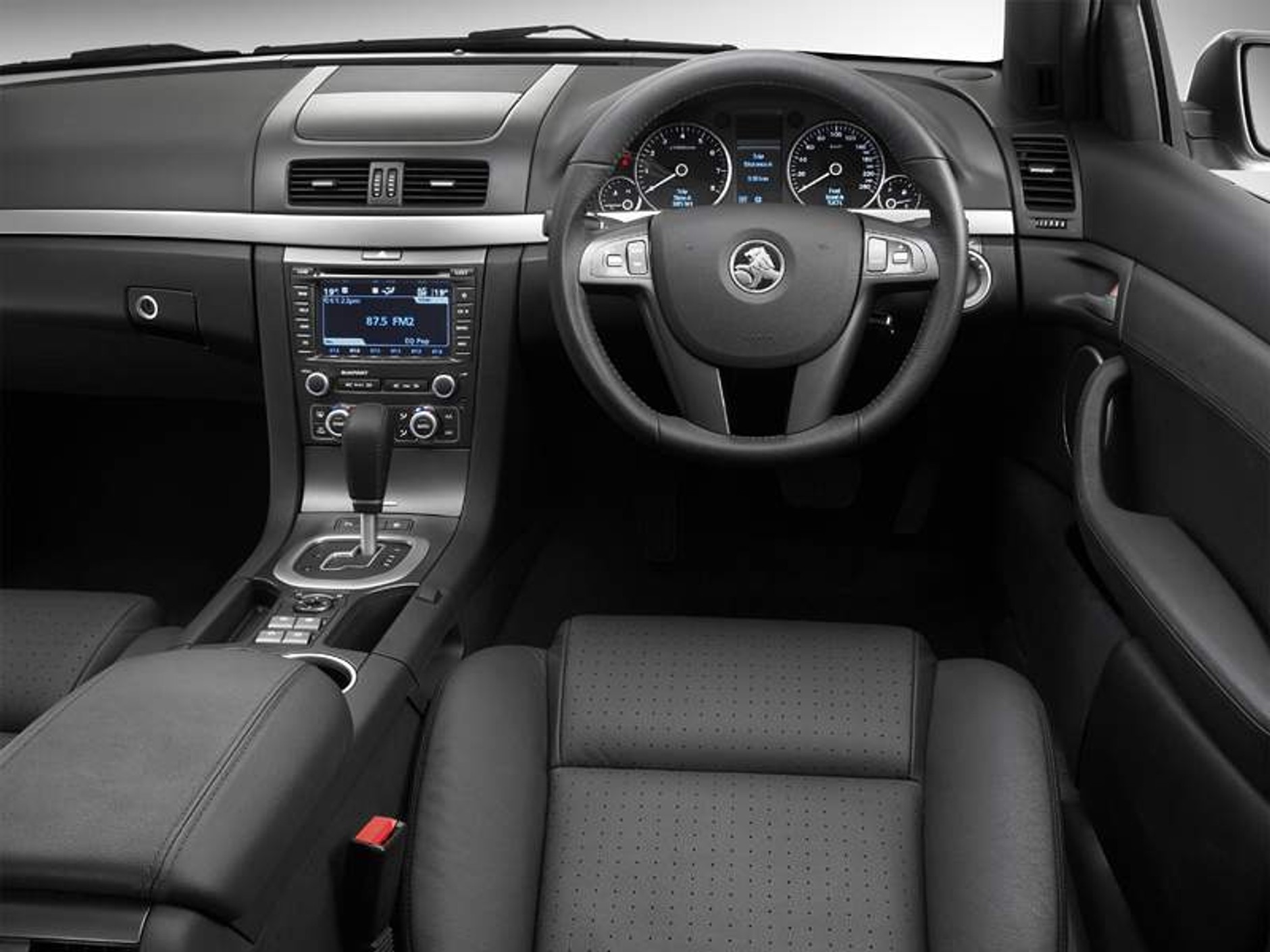 Nowy Holden Commodore: austalijski protoplasta Omegi