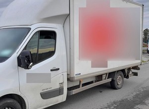 ITD zatrzymało zawodowego kierowcę. Nigdy nie miał prawa jazdy i był poszukiwany