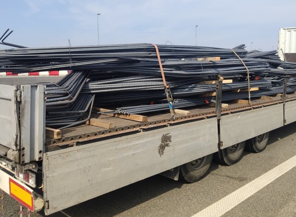 Ten transport był jak tykająca bomba. Trafił na parking