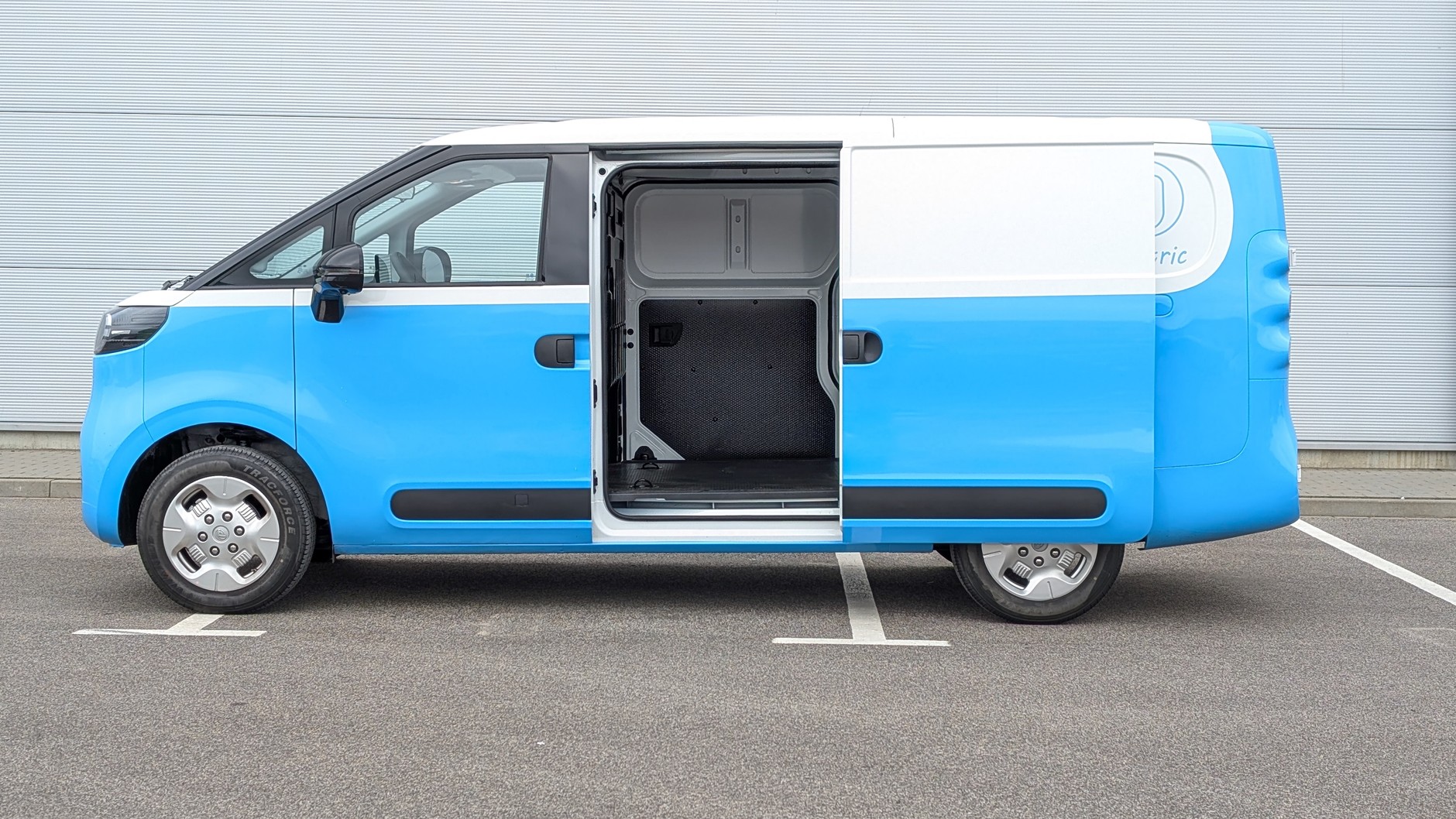 Maxus e-Deliver 5 Furgon L1H1