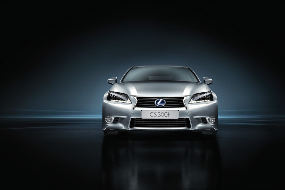 Nowy Lexus GS 300h
