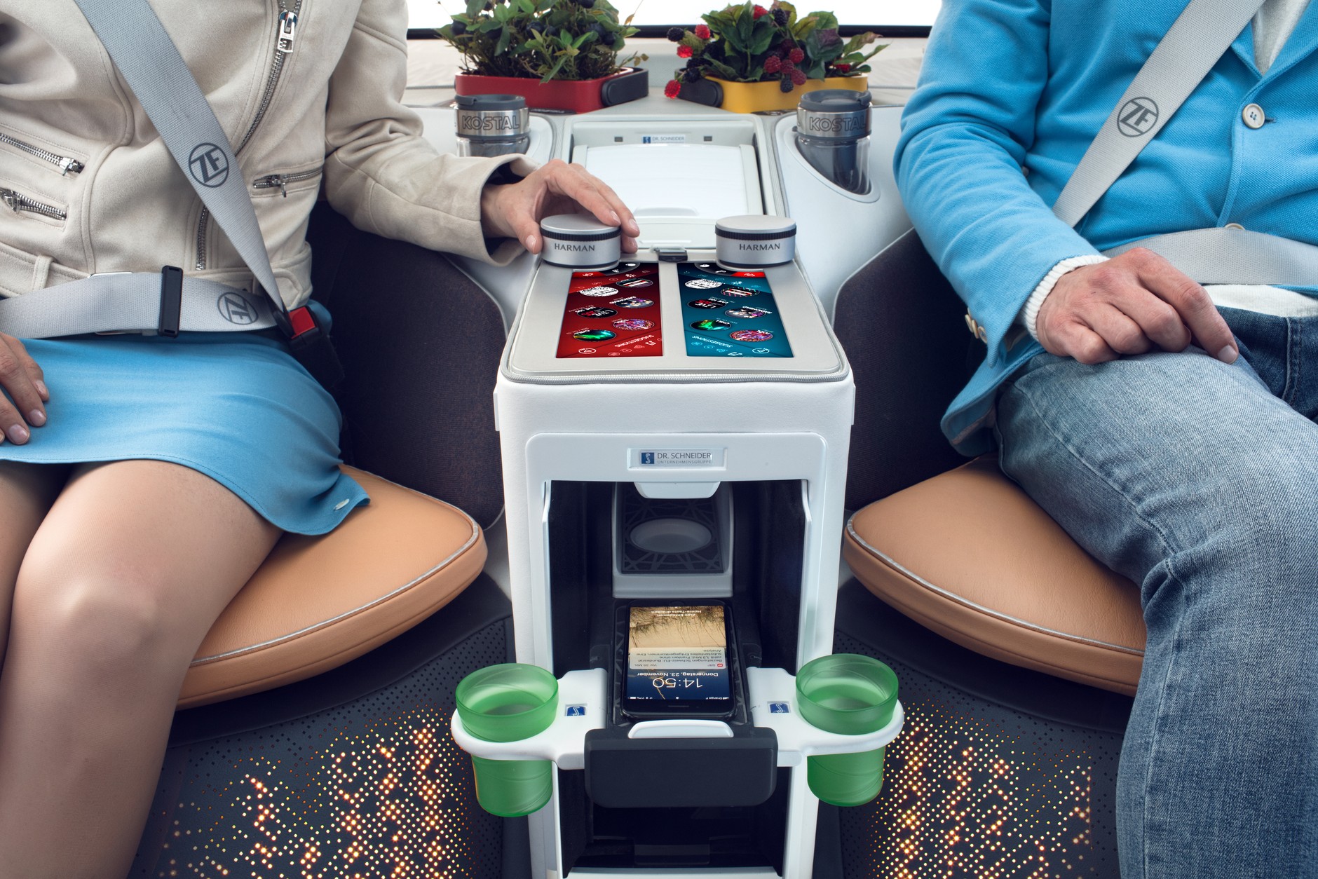 Na pokładzie będzie można napić się drinka przyrządzonego ze świeżych składników. Rinspeed Snap