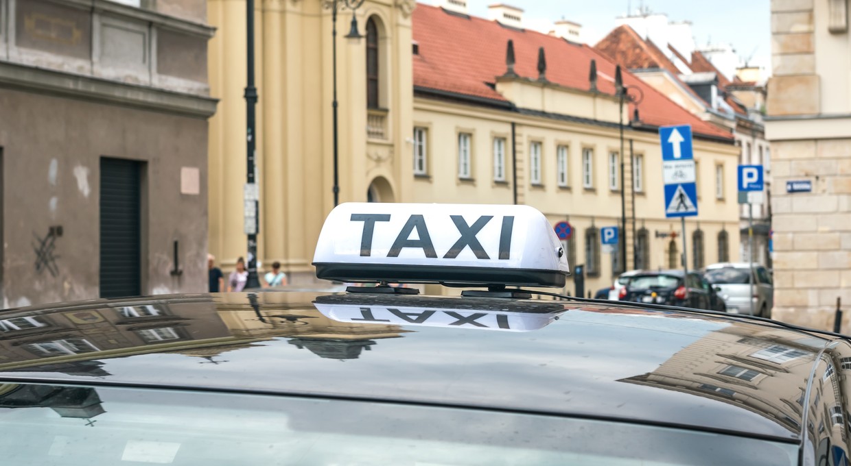 Włosi będą za darmo odwozili taksówkami pijanych kierowców. Ale nie wszystkich