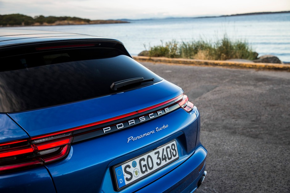 Porsche Panamera Turbo Sport Turismo