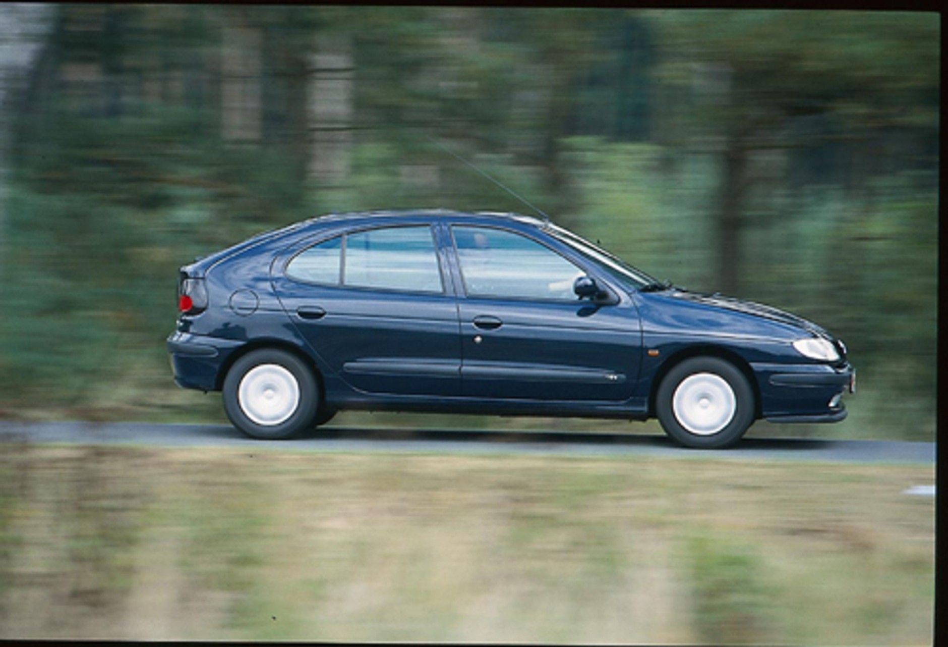 Renault Mégane 1.9 TD - W cieniu benzyny