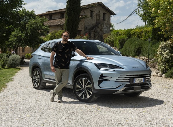 Jeździłem "tajną chińską bronią", która zaraz zadebiutuje w Polsce. BYD Seal U DM-i zaskakuje nie tylko ceną