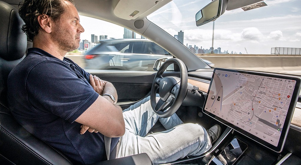 Tesla Model Y (2021)