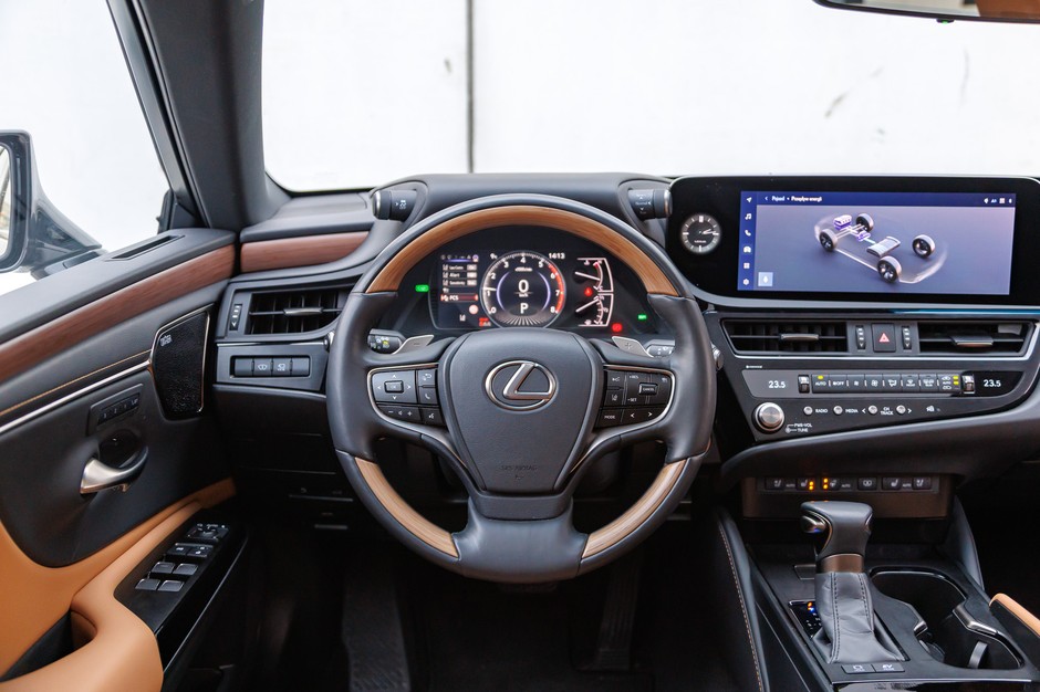 2024 Lexus ES300h