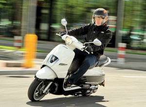 Skuter Peugeot - test skutera Django 125