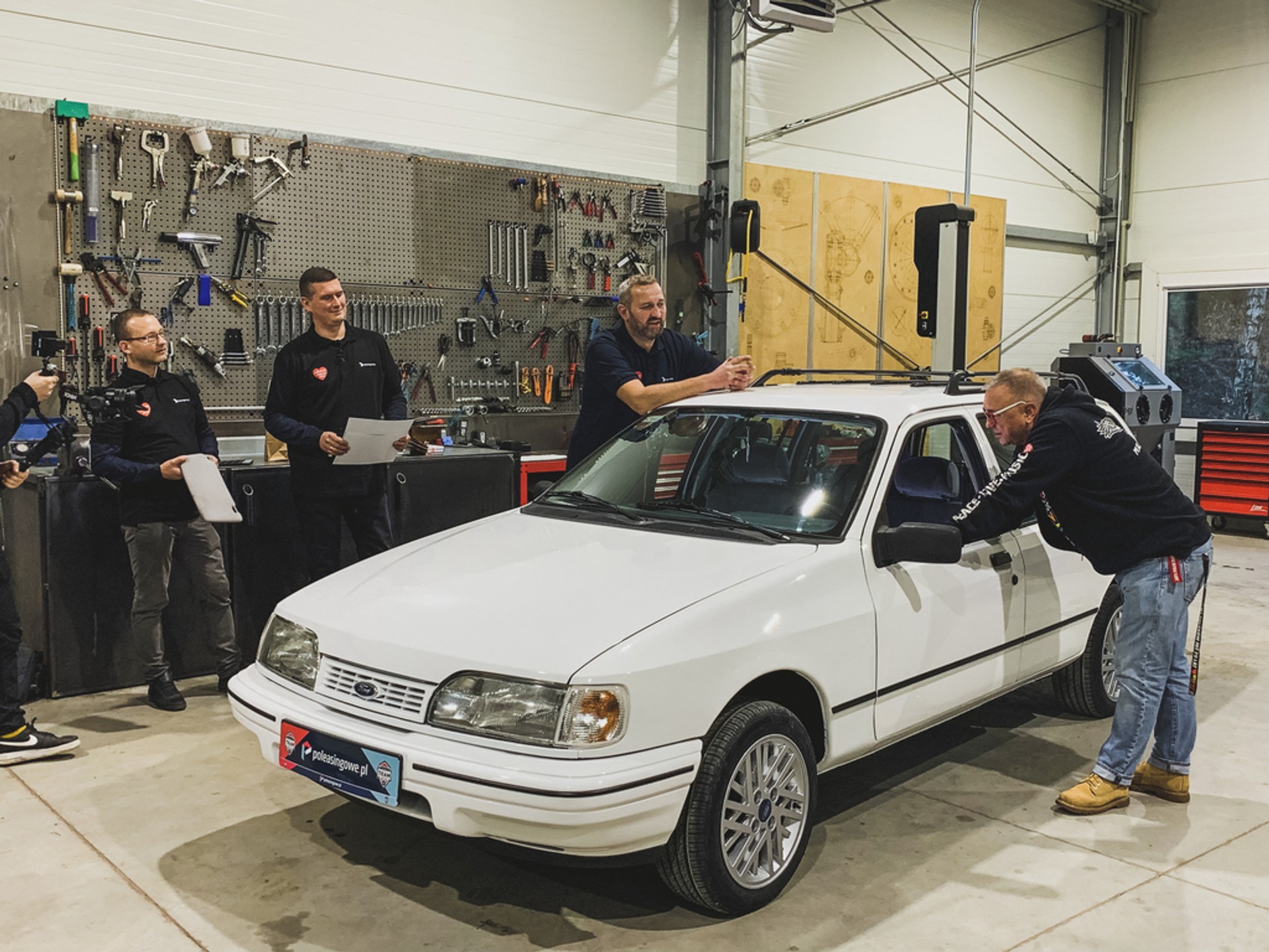 #SiemaSierra, czyli odbudowany Ford Sierra podarowany na aukcję Fundacji WOŚP