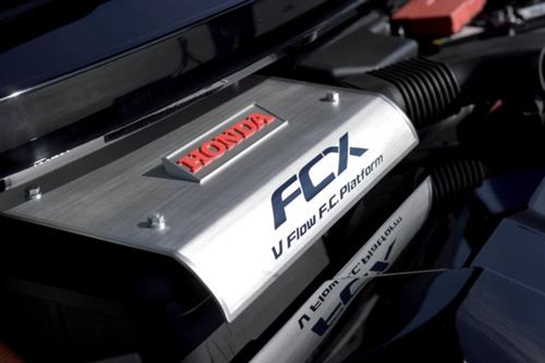Honda FCX - auto na wodę!